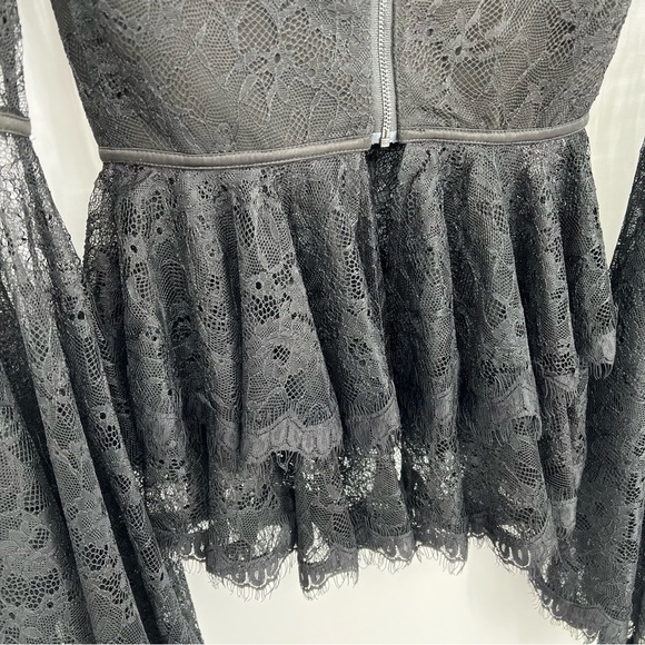 Misha Collection Lace Ruffle Trumpet Bell Sleeve‎ Blouse - Picture 7 of 16